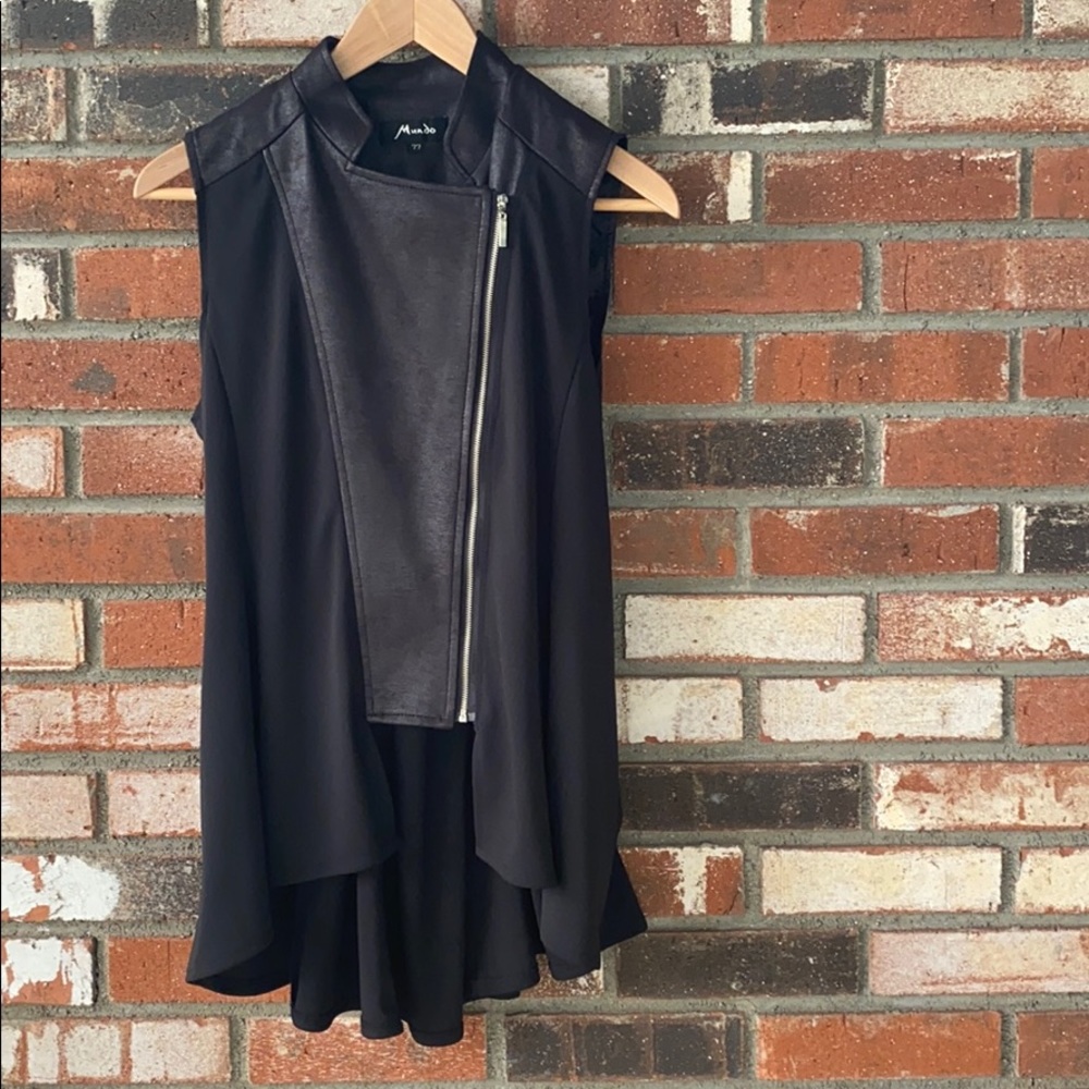 Womens Mundo Black vest Made In Korea🇰🇷🖤🦺